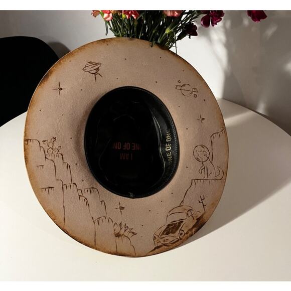 Travis Austin Hat. One of A Kind Custom Made Signed Western Cowgirl Hat - Picture 11 of 16